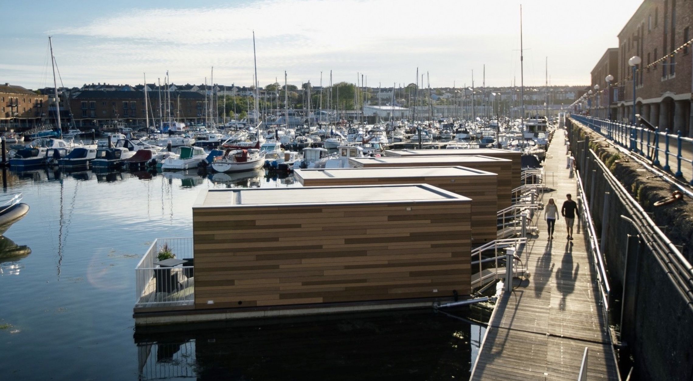 Drijvende hotelkamer