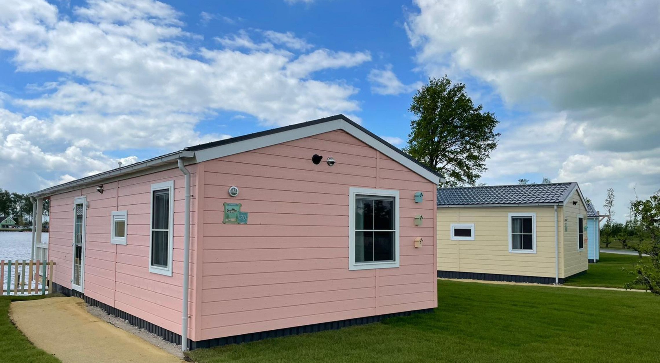 Kleurrijke chalets - Molenwaard