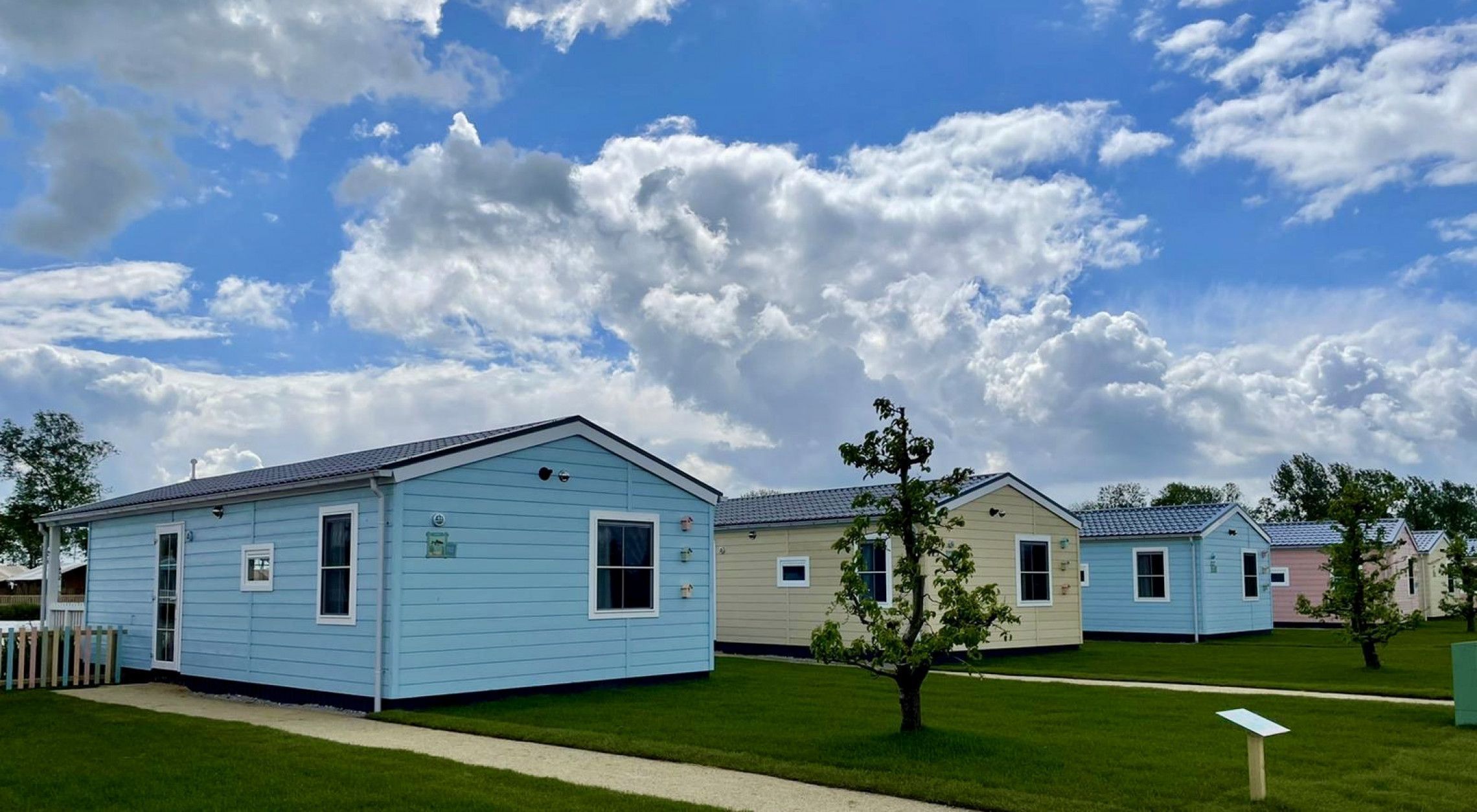 Kleurrijke chalets - Molenwaard