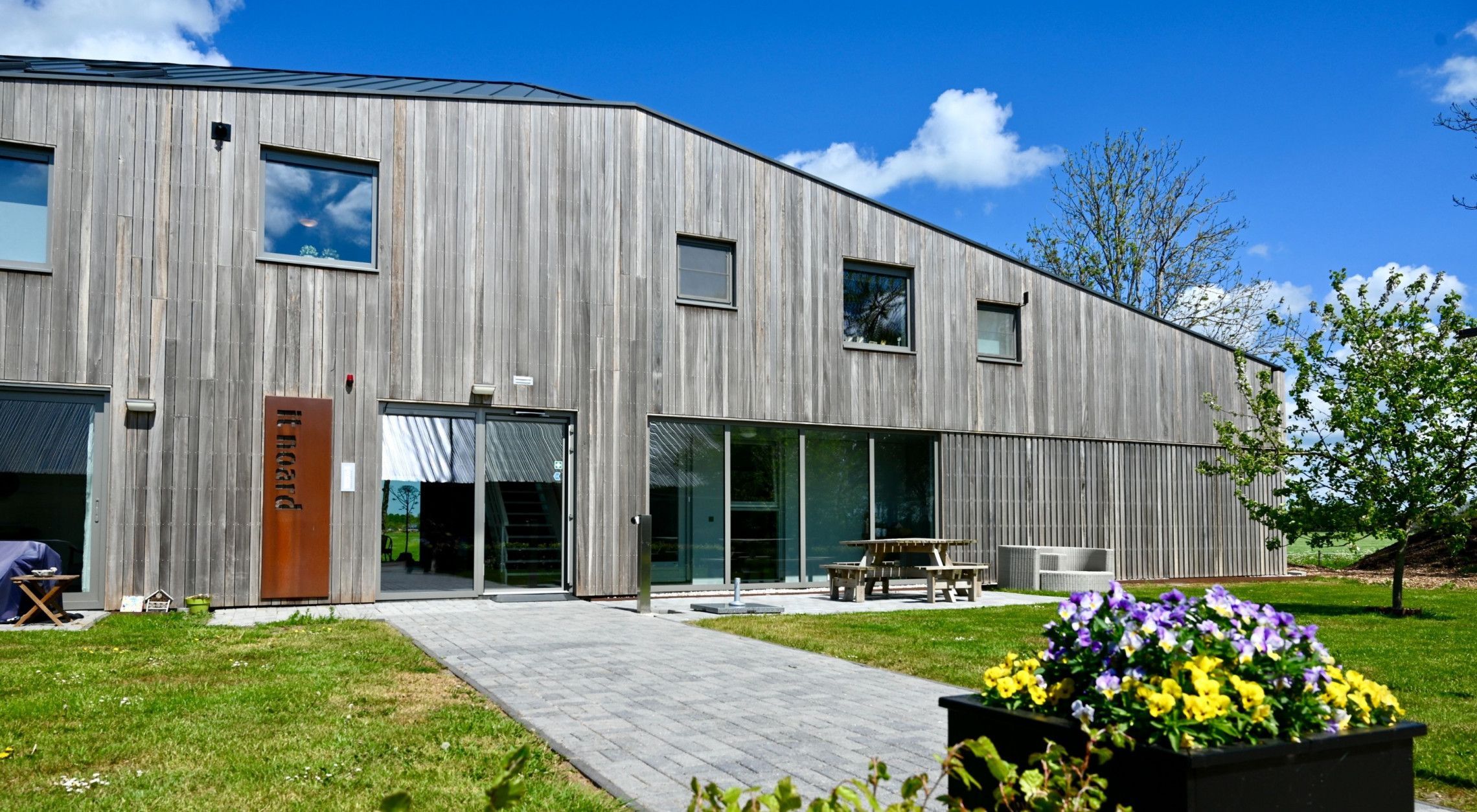 NaturalCladding - AYous - Afrikaans loofhout