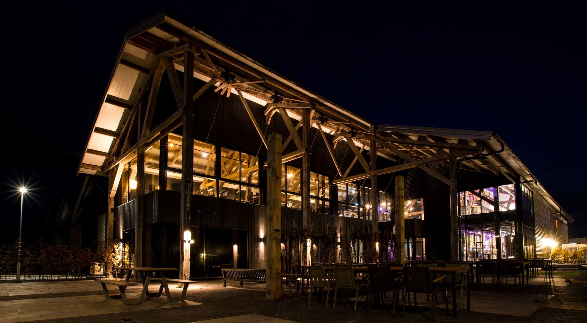 Zwarte houten gevel - DumoWood