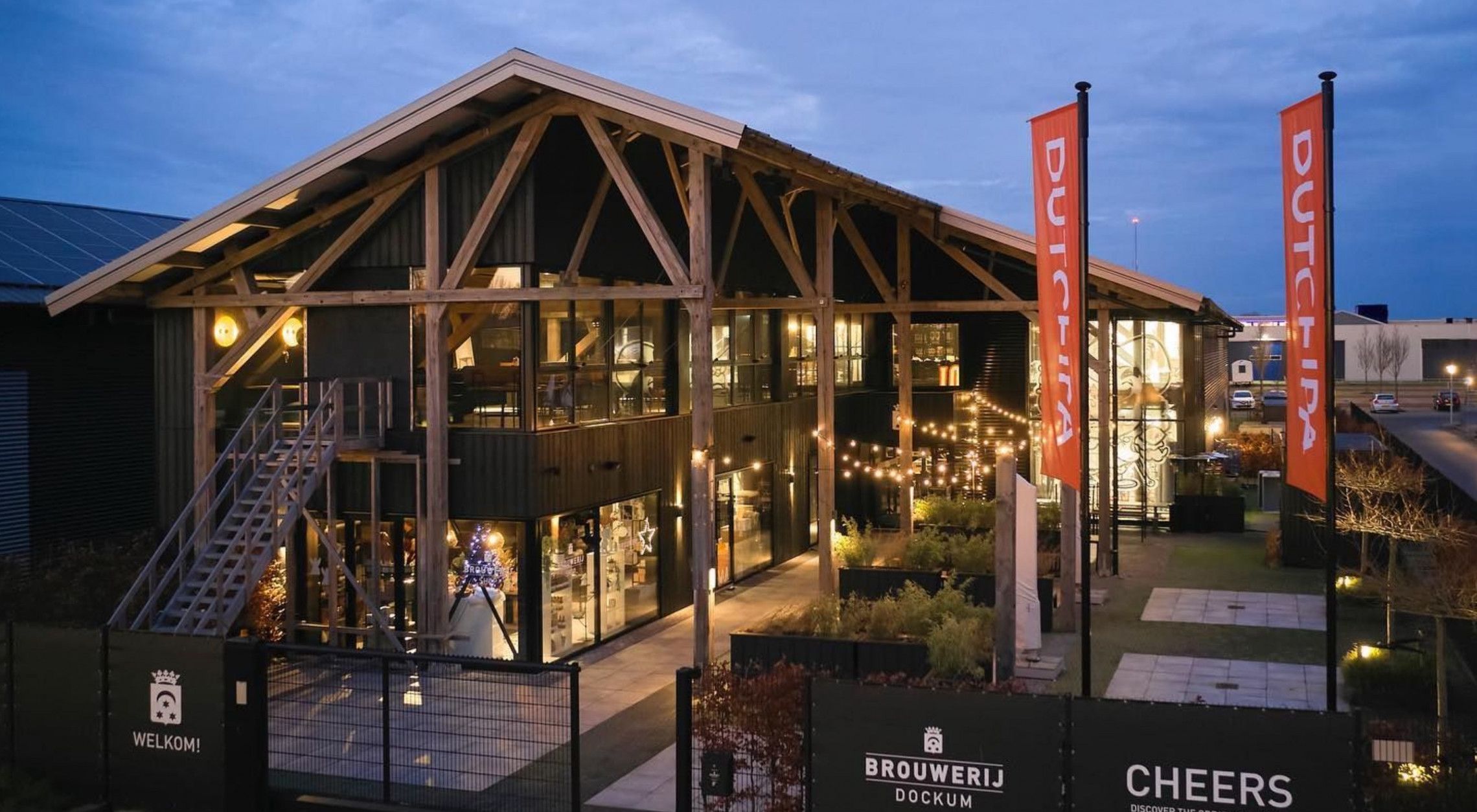 Zwarte houten gevel - DumoWood